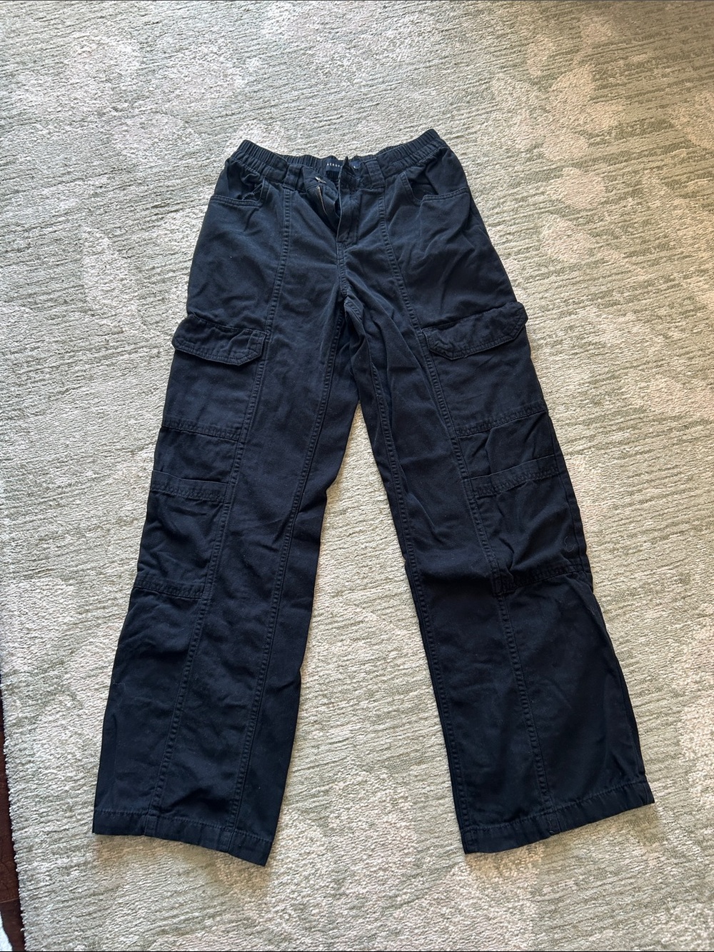 Aeropostale Black Wide-Leg Cargo Pants with Utility Pockets